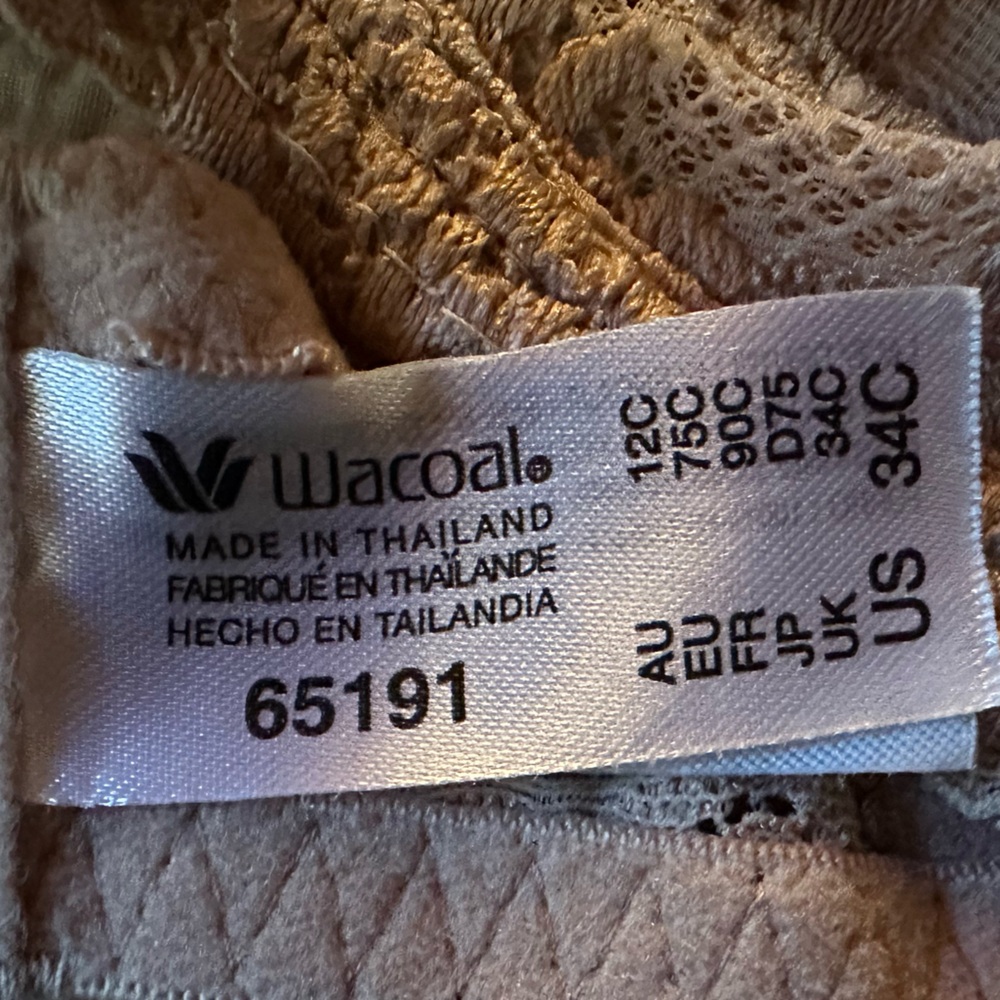 WACOAL Lace Embrace Underwire Bra in Light Pink EUC 34C - Picture 3 of 16